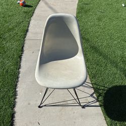Modernica Eames Shell Chair