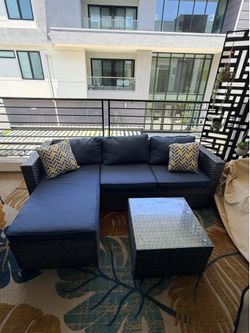 Patio Chaise Sectional Couch w-Pillows & Coffee Table