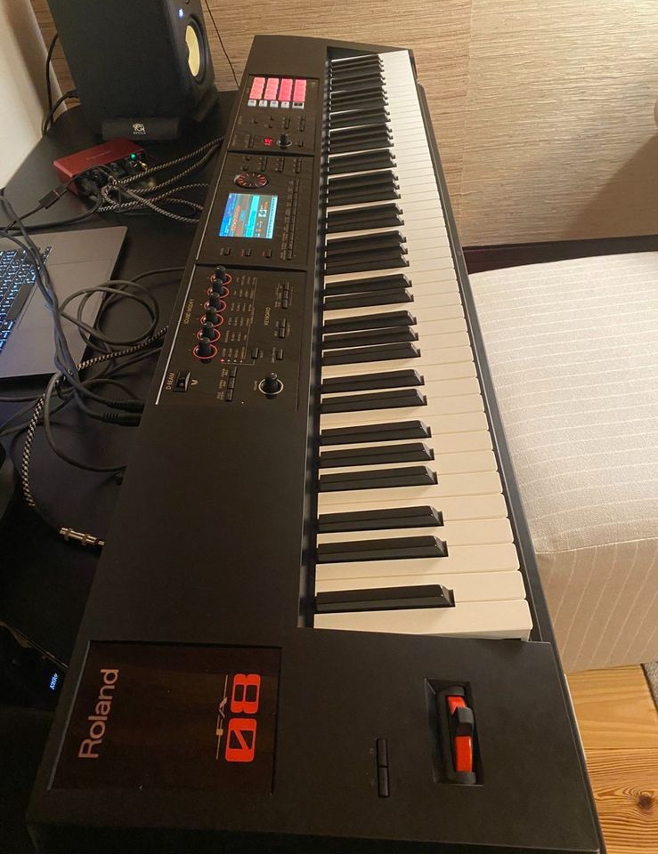 Roland FA-08 Keyboard Workstation (88 Key) for Sale in Boston, MA