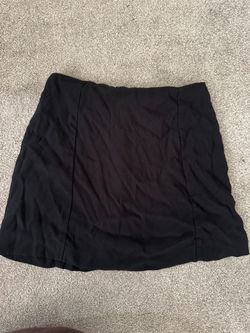 Reformation black mini skirt size 6