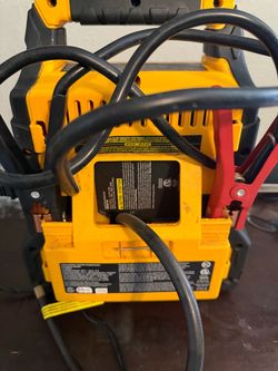 DeWalt Portable Jump Starter Power Station