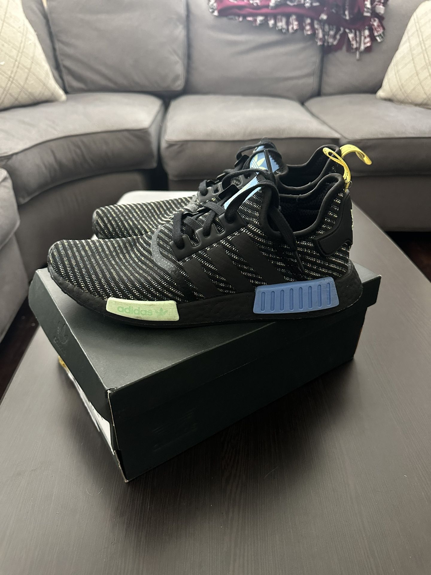 Adidas NMD R1, Male, Very light Usage, Size 10.5