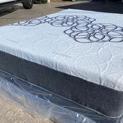 Full Bamboo Cool Gel Memory Foam!!