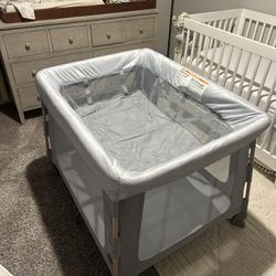 Maxi-Cosi Baby Play Pen (pack and Play) 