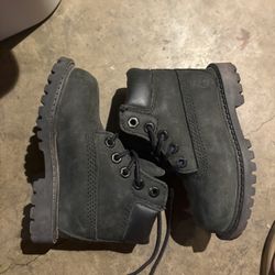 5c Black Timberlands 