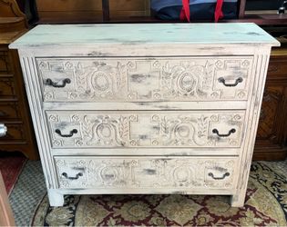 Indonesian oversize chest