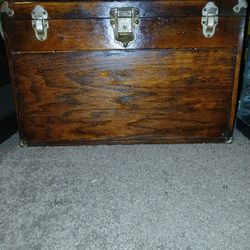 ANTIQUE MACHINIST TOOL BOX