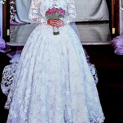 Ysa Makino Wedding Dress Gown