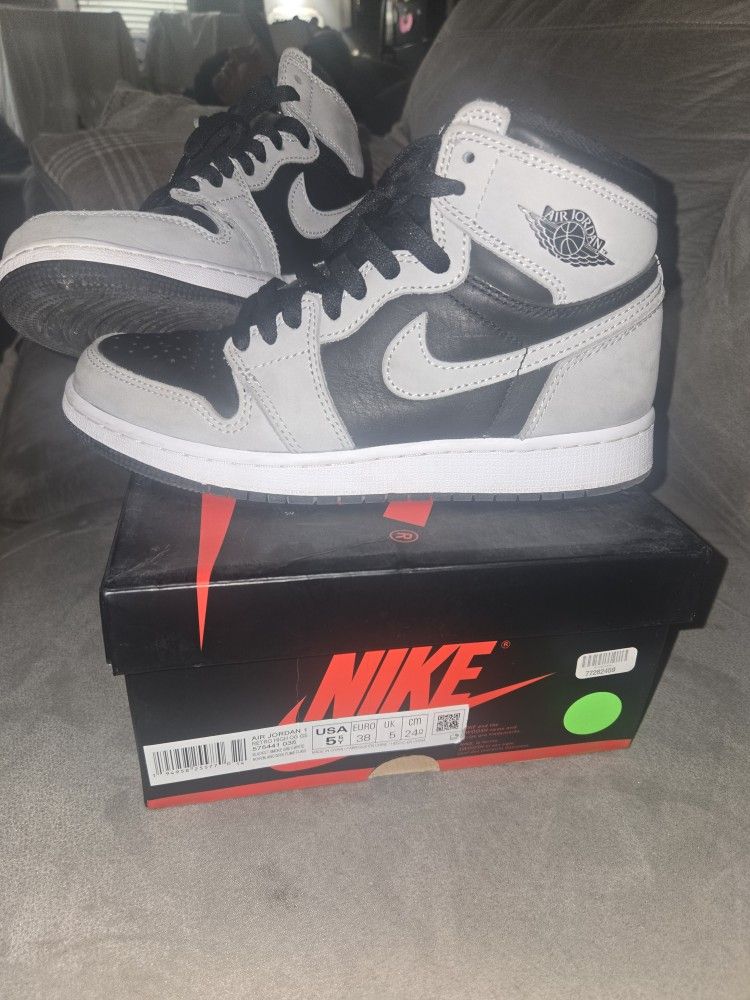 Jordan 1 Smoke Grey