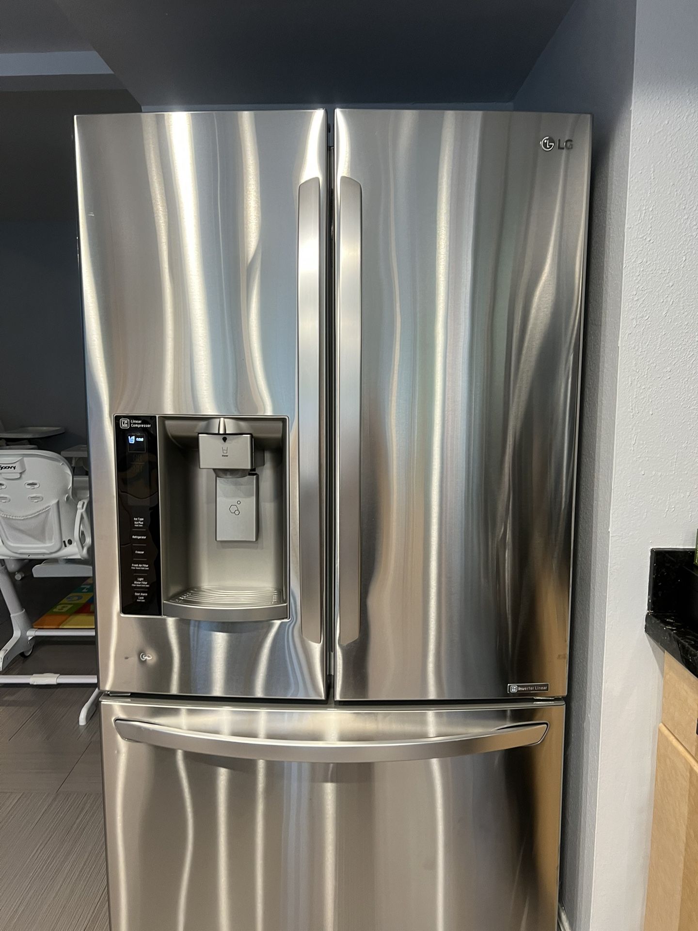 Refrigerator