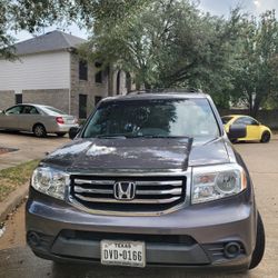 2014 Honda Pilot  129k Original Miles 1st Owner  Clean Blue Title 