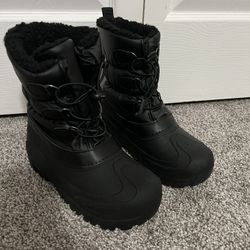 Snow Boots Boys Size 4