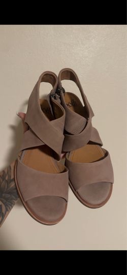 sofft brand heels