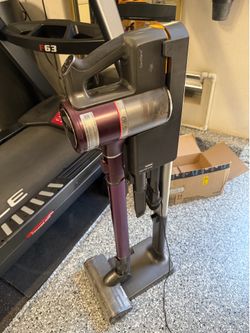 LG CordZero Vacuum with Charging Stand