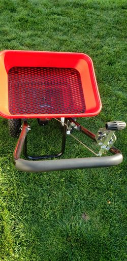 Push spreader