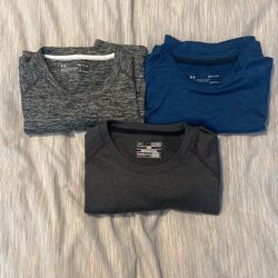Set Of 3 Size Small Under Armour T Shirts