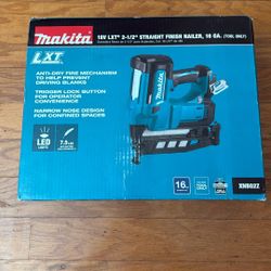 Makita 18V Straight Finish Nailer 16GA Tool Only