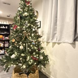 Pre-Lit Christmas Tree