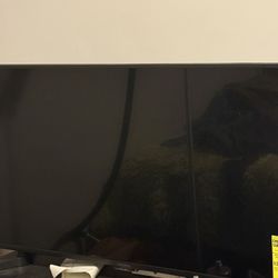 INSIGNIA 43” Class F30 4K TV