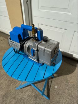 Robinair vacuum pump