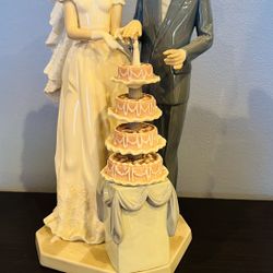 Lladro Wedding Cake Porcelain