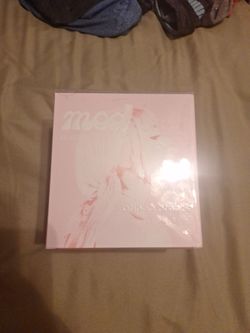 Ariana Grande Mod Blush Perfume