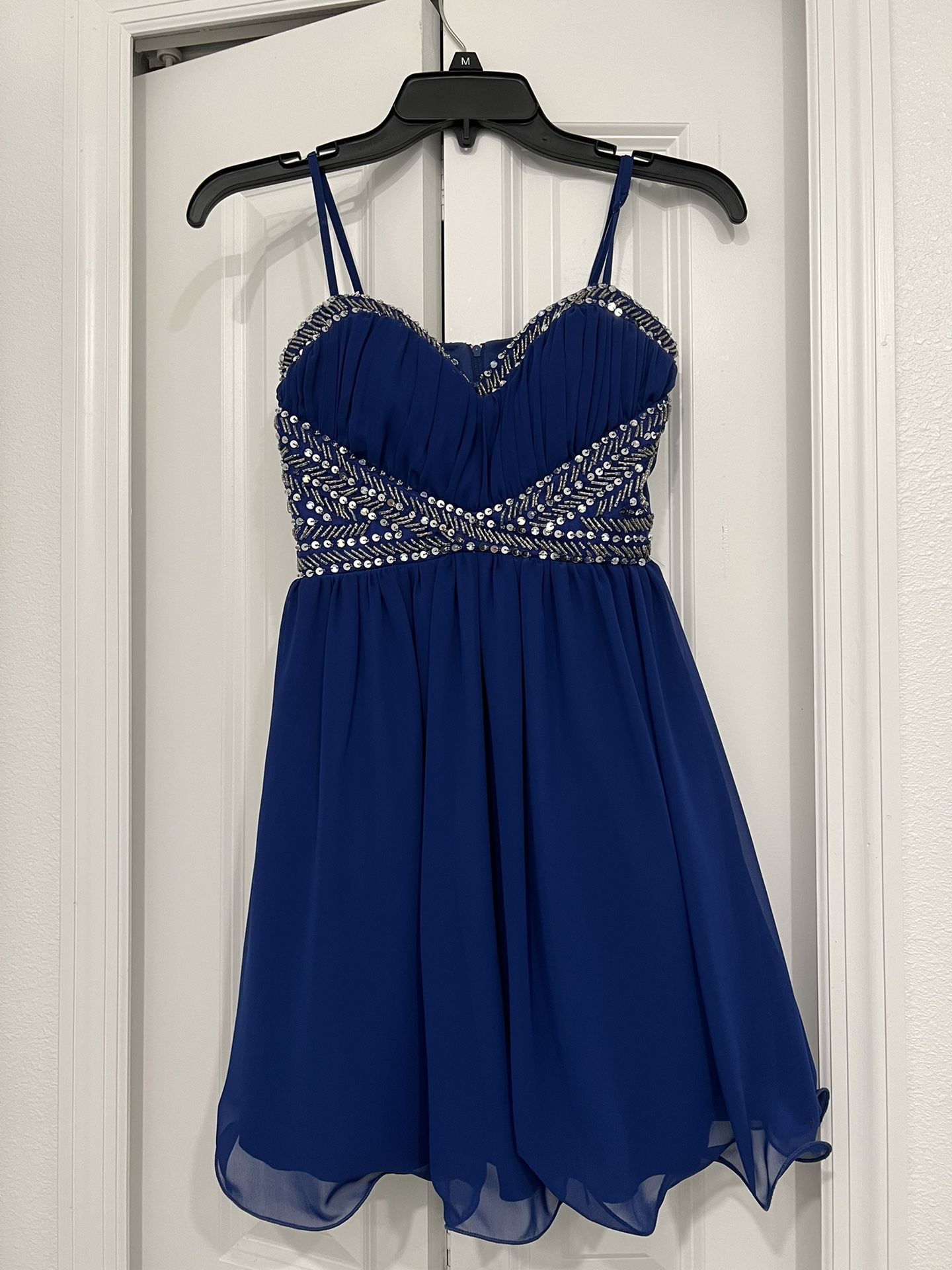 Short party dress Blue Never Used 