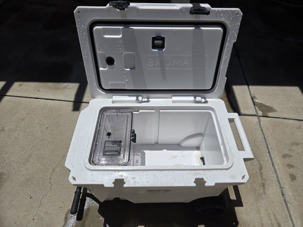 Brumate 55qt Rolling Cooler