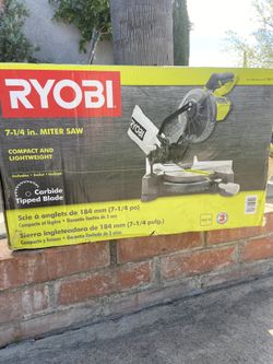 Ryobi 7 1/4”in Compound Miter Saw 