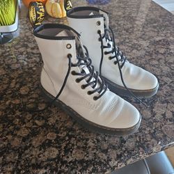 White Doc Marten Size 8w Or 7m