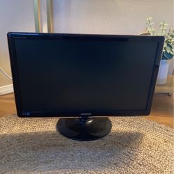 Samsung 27” Monitor