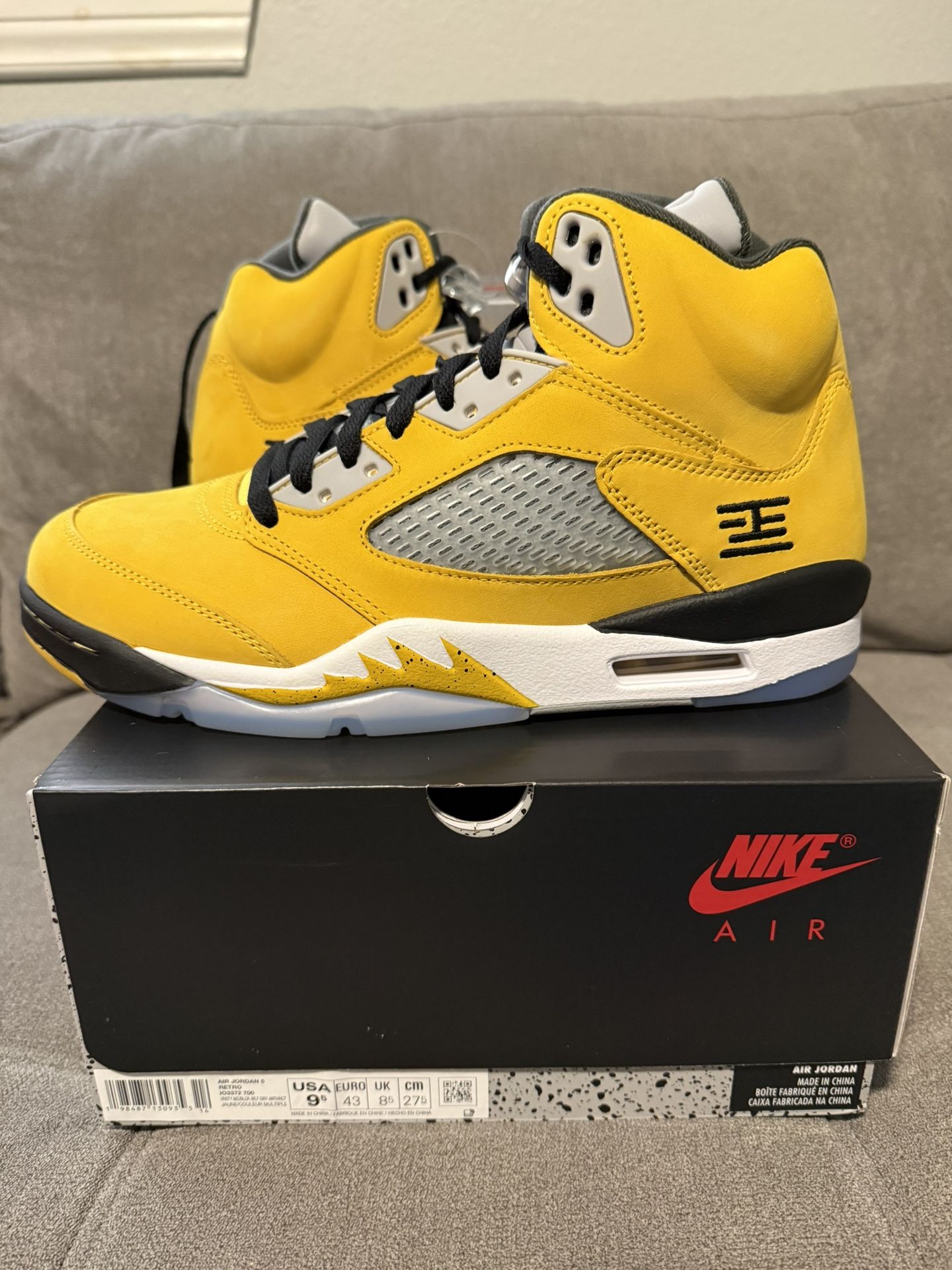 Jordan 5 Tokyo T23