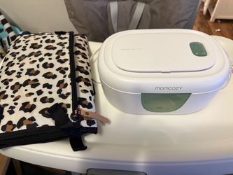 Momcozy wipe warmer and Leopard changing pad