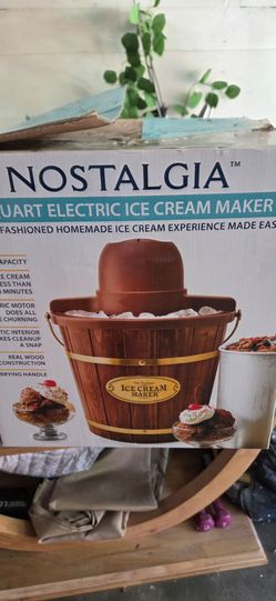 Nostalgia ice cream maker