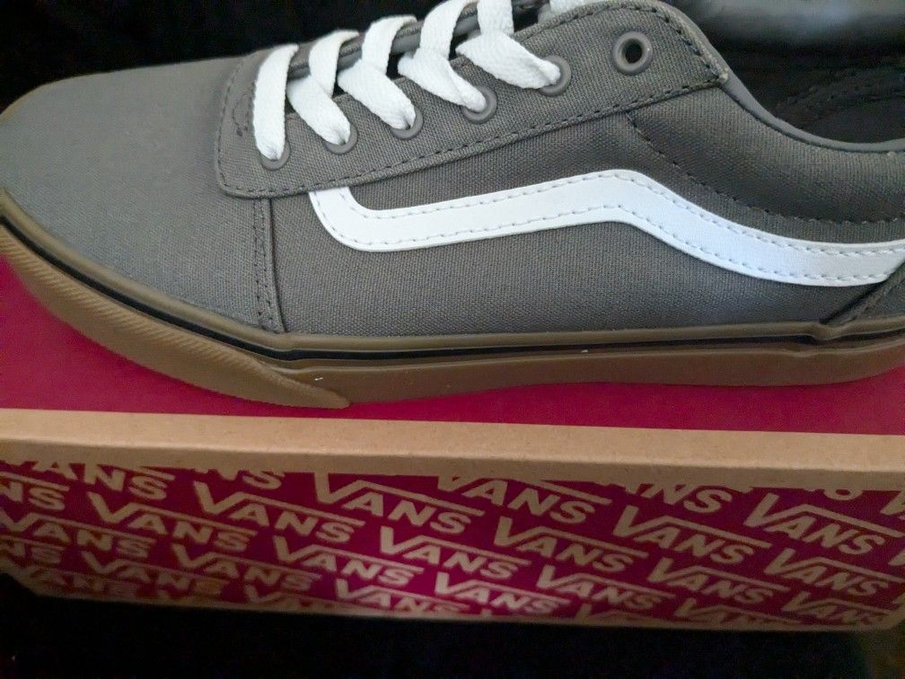 Vans Gum Pewter Size 6 NEW