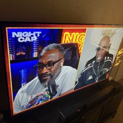 58’ Roku Smart TV – Lightly Used, Excellent Condition 