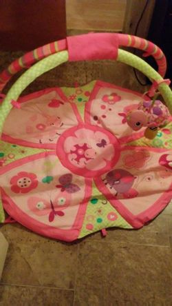 Baby floor gym