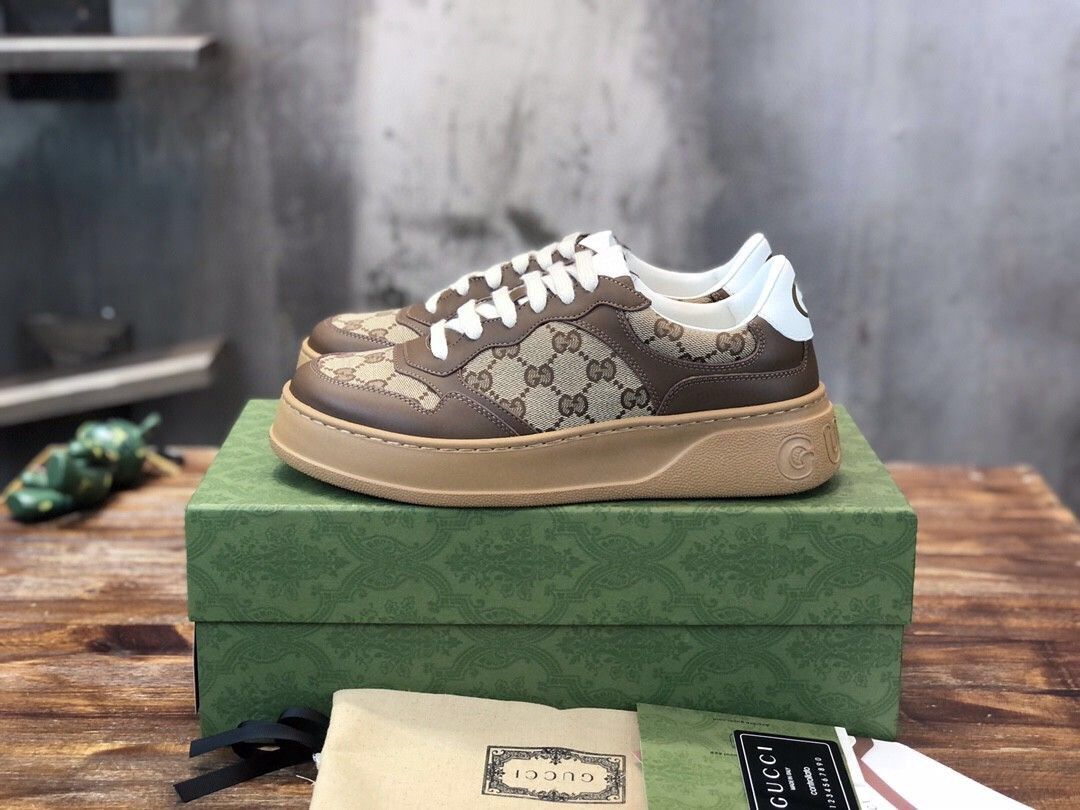 Gucci 2021 latest men's and women's casual biscuit shoes