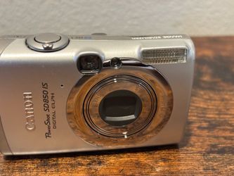 Canon Elph Digital Camera