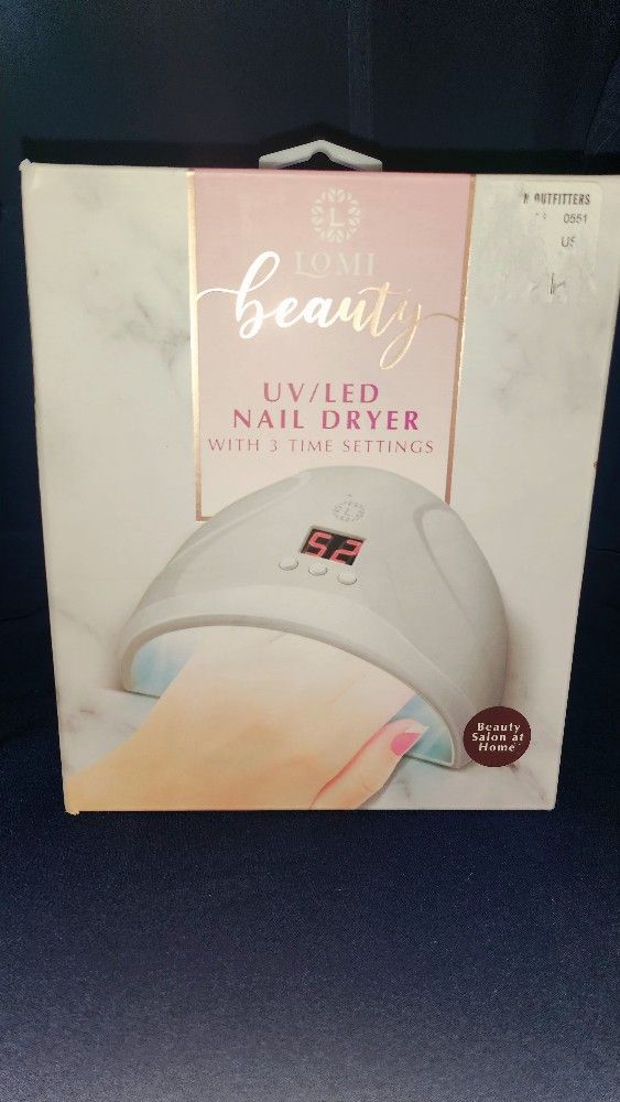 NIB Urban Outfitters UV/LED NAIL DRYER...on the Go!