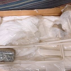 Dreambur Hanging Bassinet 