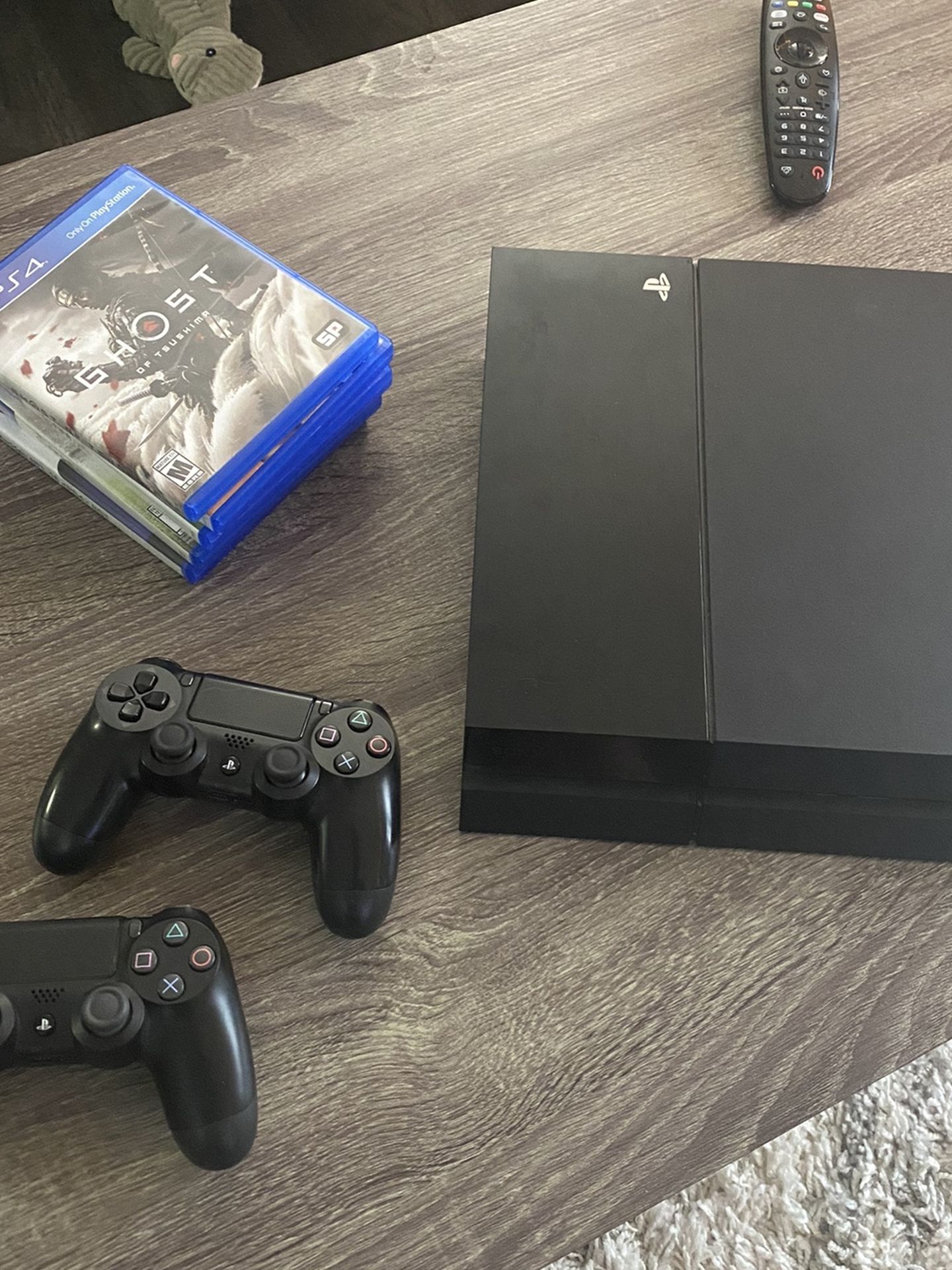 PlayStation 4 With Games And Accessories