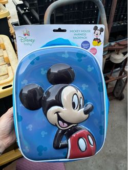 Kids backpack with harness