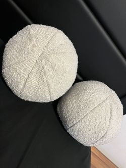 ROUND PILLOWS (DECORE) 