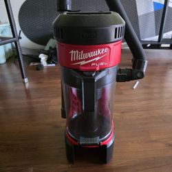 Milwaukee Vacuum Backpack
