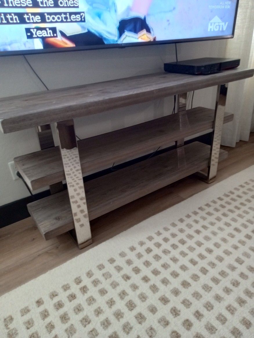 Pottery Barn Collette Collection Sideboard/ Console Table 