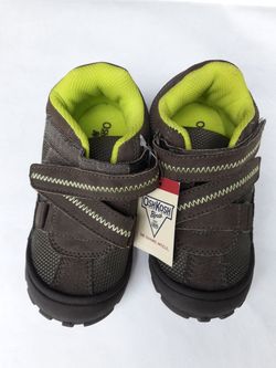 New boys shoes size 10
