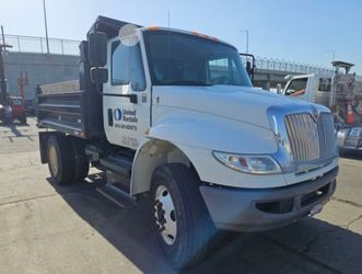 2019 International 4300 - 5 Yard Non Cdl Diesel Dump Truck