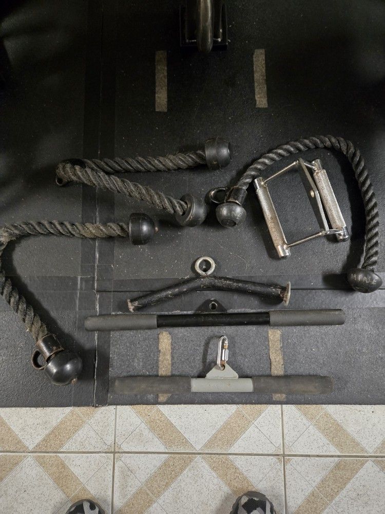 Low Row, Triceps Rope, Seated Row Cable Attachments--