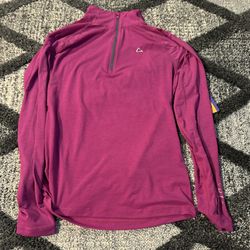 New Women’s Shirt Medium 